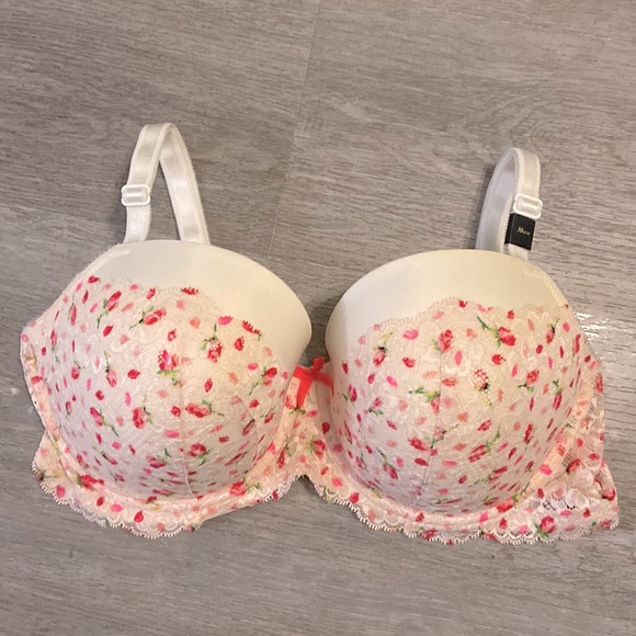 PINK Victoria's Secret Intimates & Sleepwear New Victorias Secret Bra Size 38dd Poshmark